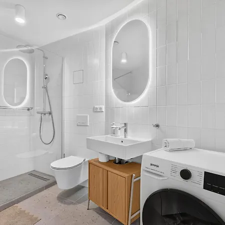 Scandi & Modern In Heart Of Apartment Pressburg